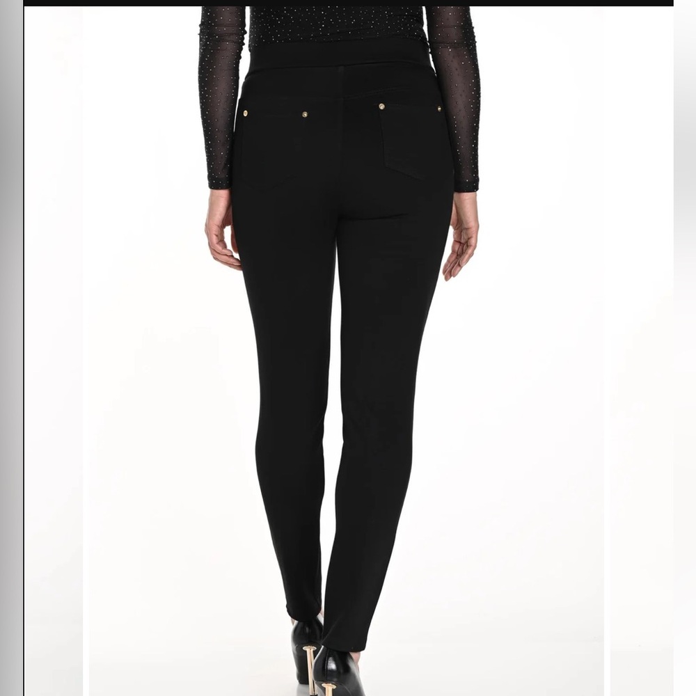 Frank Lyman Pull On Pants